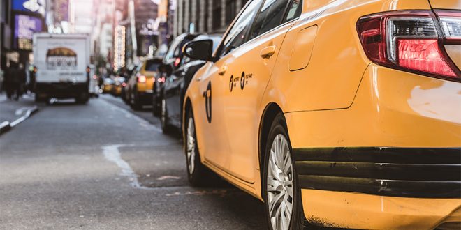 Verkehrssicherheit: Stau im Stadtverkehr