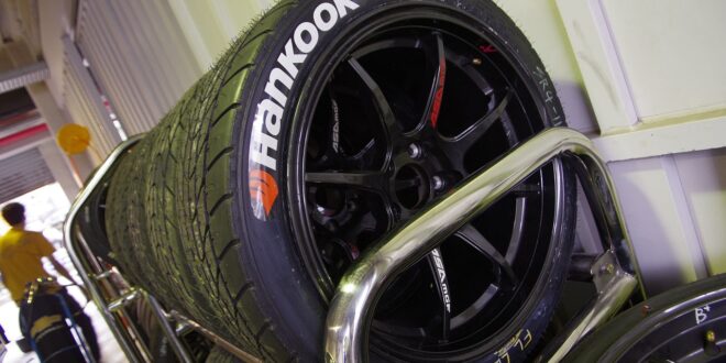 Hankook- vs. Michelin-Reifen. Hankook Reifen